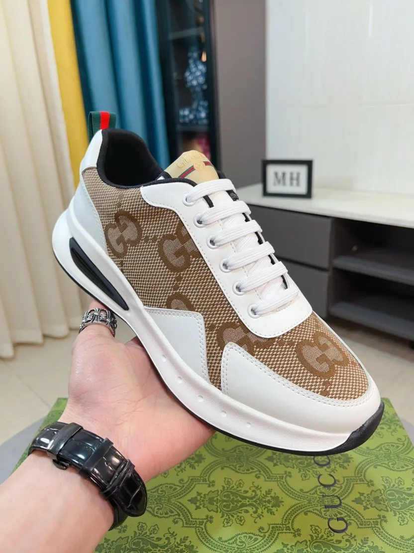 Men's shoes 💰440🌹🌹[GUCCI] Gucci's new lace-up casual men's shoes are on the market first, and the materials and workmanship are superior to all versions on the market. The highest quality shipped first-layer cowhide with imported original perforated materials➕Genuine leather lining, privately molded soft outsole, high foot comfort, imported special materials highlight the brand's unique charm, high-end customization 38-44
